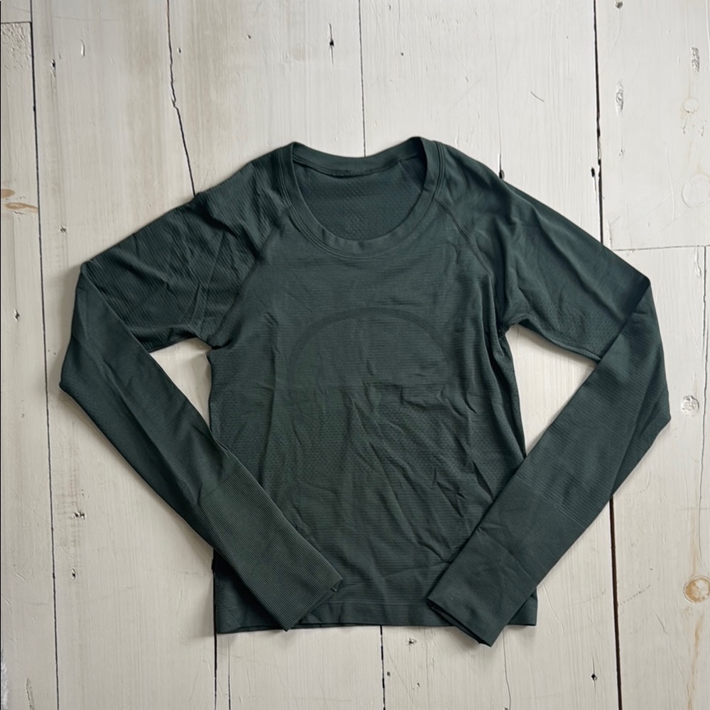 Lululemon Swiftly Tech Long-Sleeve Shirt 2.0 Waist Length